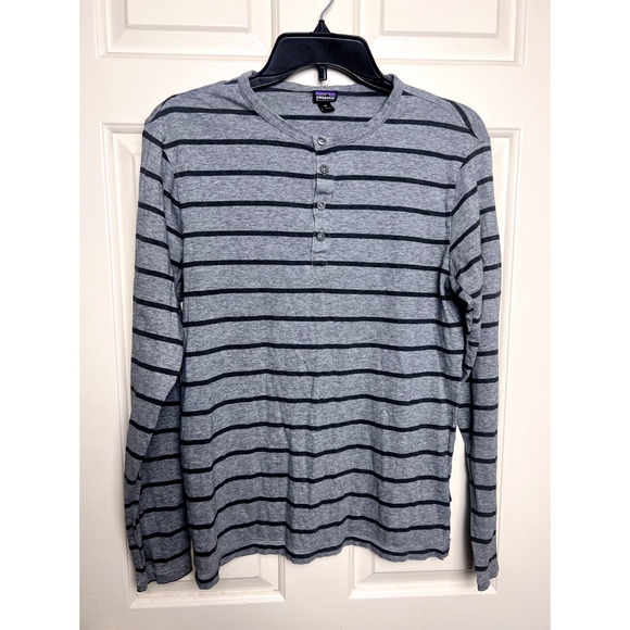 Patagonia Other - Patagonia~ Mens Sz XS Long Sleeve Henley Organic Cotton